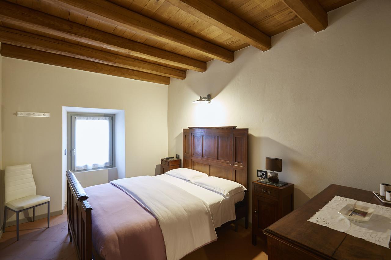 مبيت وإفطار Monasterolo del Castello Palazzo Eleonora المظهر الخارجي الصورة