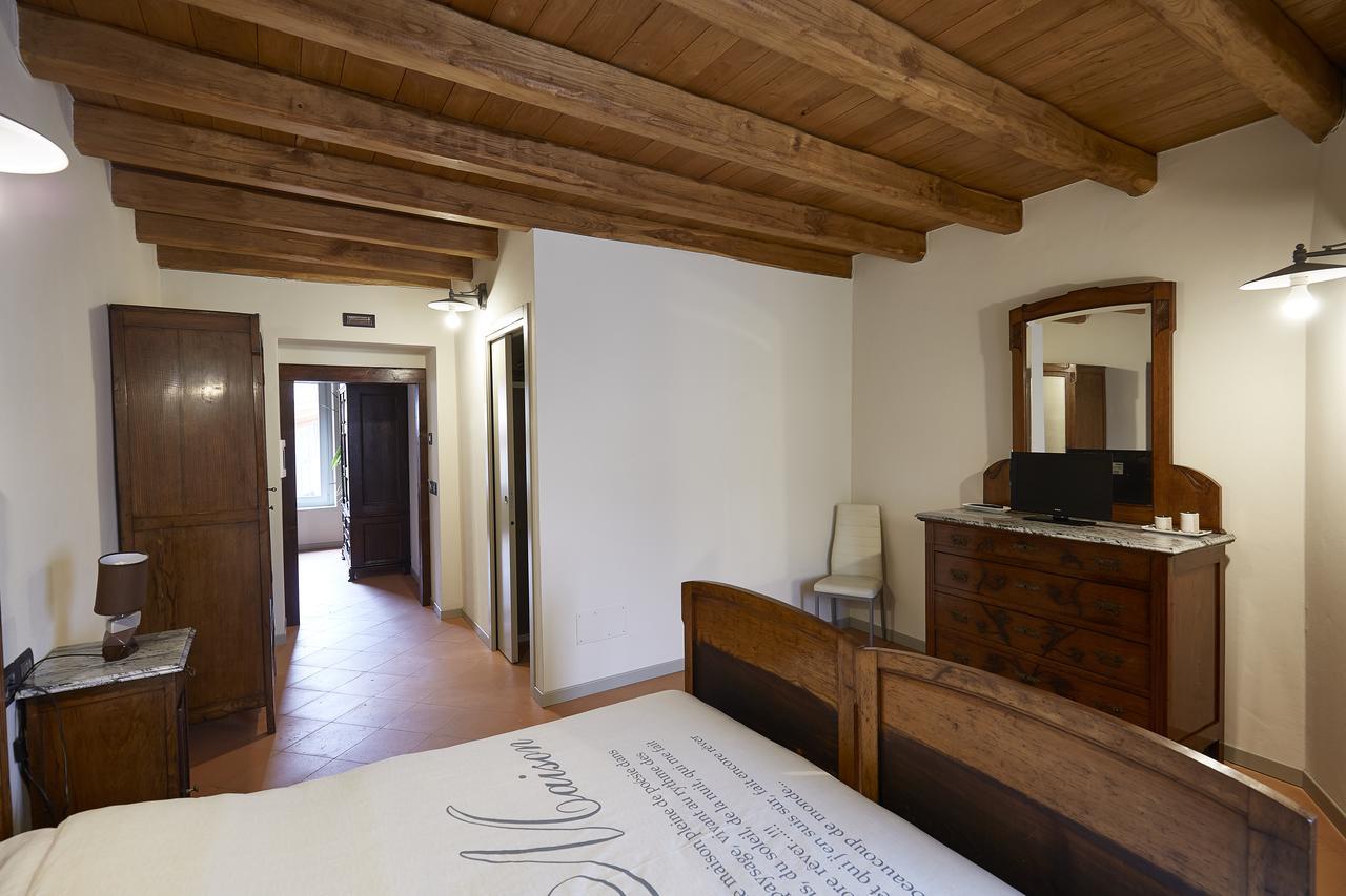 مبيت وإفطار Monasterolo del Castello Palazzo Eleonora المظهر الخارجي الصورة
