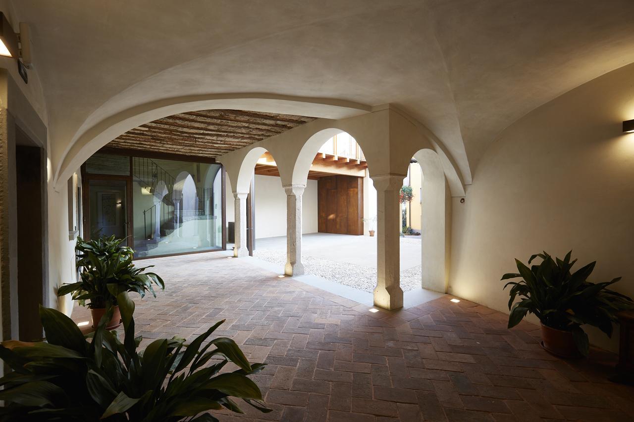 مبيت وإفطار Monasterolo del Castello Palazzo Eleonora المظهر الخارجي الصورة