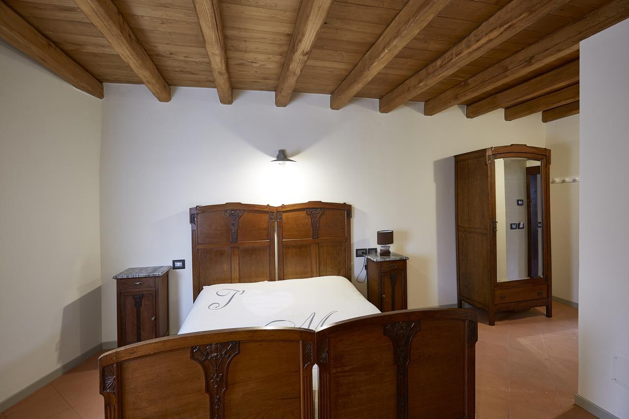 مبيت وإفطار Monasterolo del Castello Palazzo Eleonora المظهر الخارجي الصورة